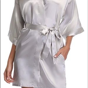 Bride/Bridesmaids/Wedding Short Kimono Robe